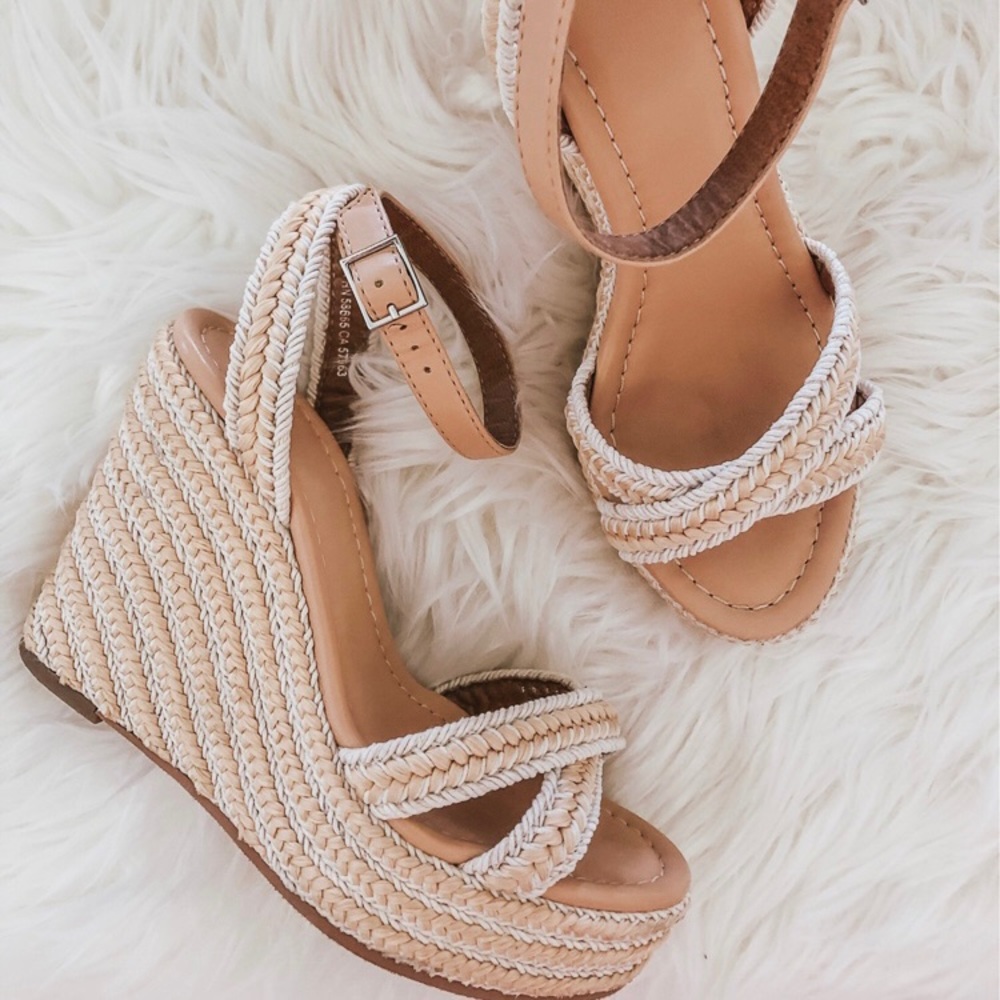 BP. Gaby woven wedges